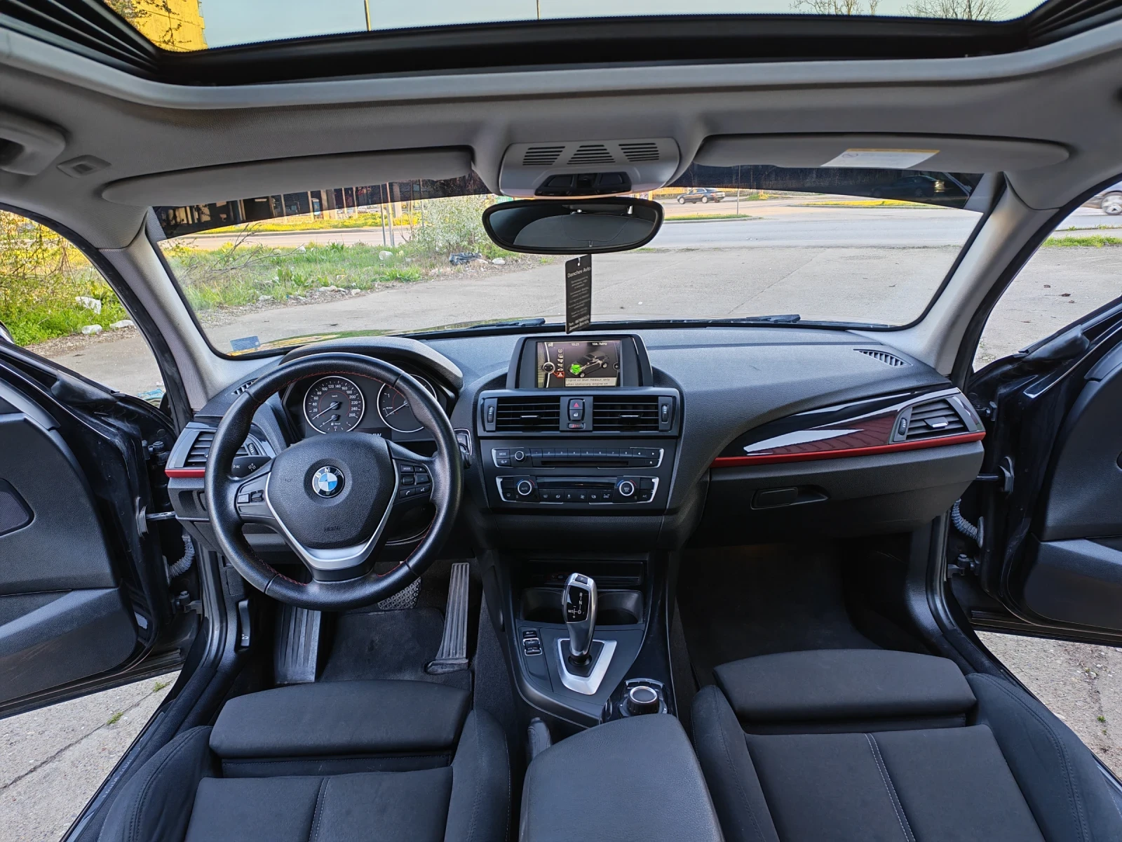 BMW 120 120d* Sport Line* 8-Steptronik , снимка 12 - Автомобили и джипове - 54152858