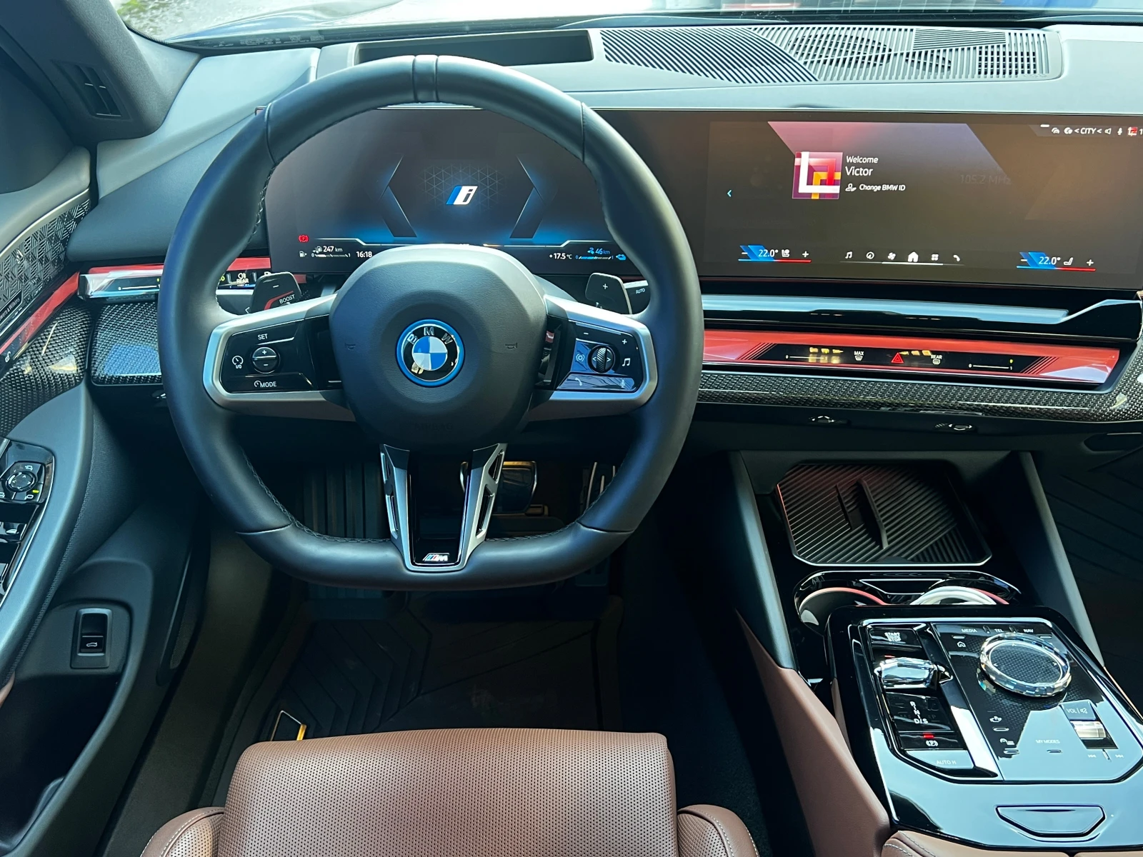 BMW 550 e xDrive, снимка 7 - Автомобили и джипове - 54205081