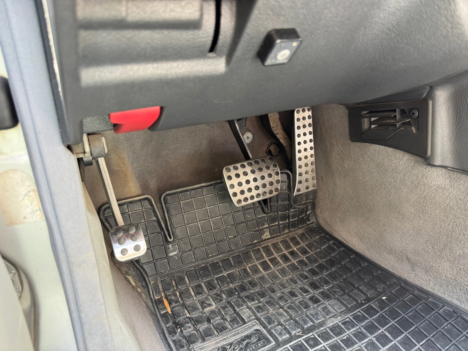 Mercedes-Benz C 200, снимка 10 - Автомобили и джипове - 54340521