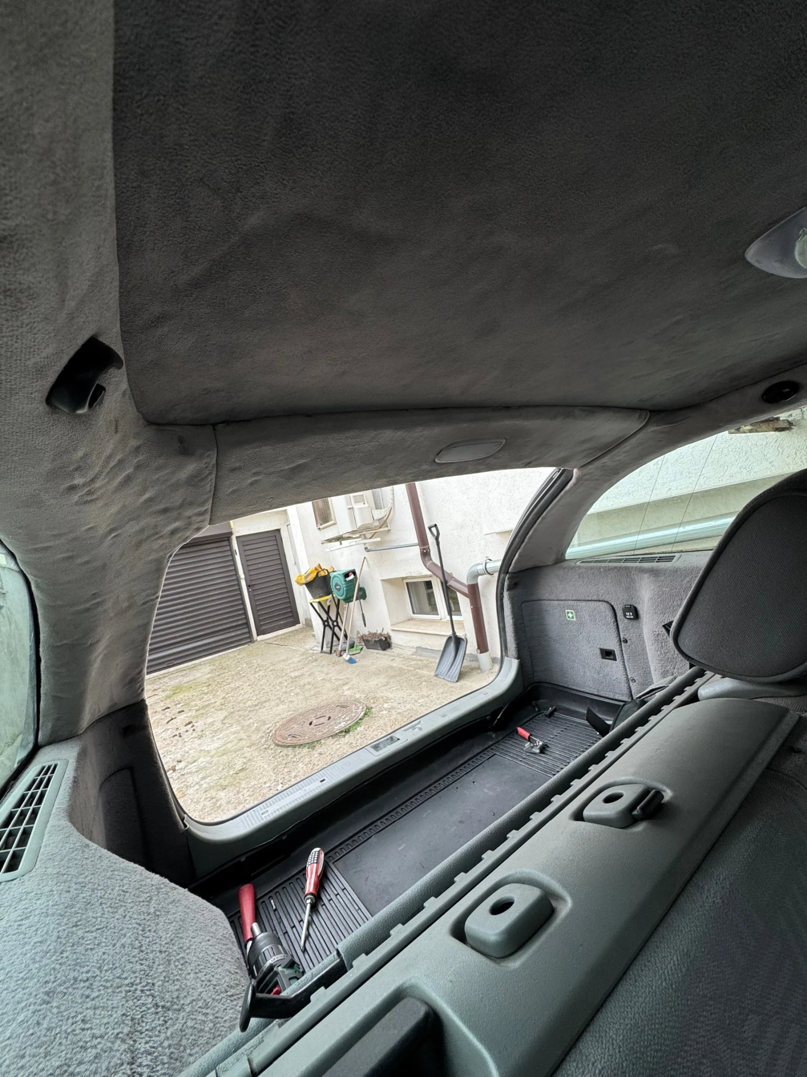 Mercedes-Benz C 200, снимка 5 - Автомобили и джипове - 54340521