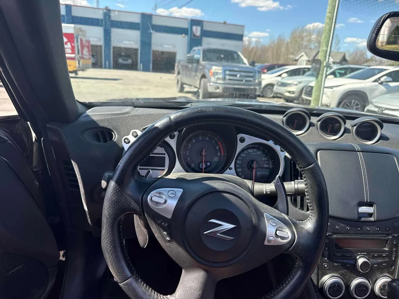Nissan 370Z * TOURING * 2 КЛЮЧА* ПОДГРЕВ* KEYLESS* , снимка 8 - Автомобили и джипове - 54343161