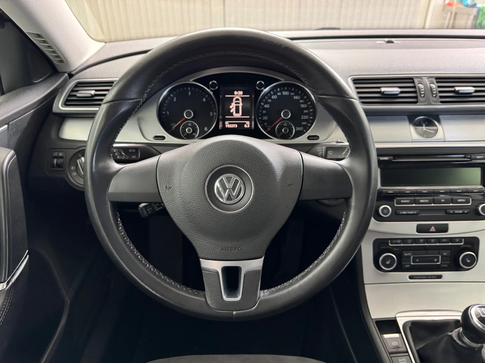 VW Passat 2.0 TDI 4MOTION - HIGHLINE , снимка 11 - Автомобили и джипове - 54449591