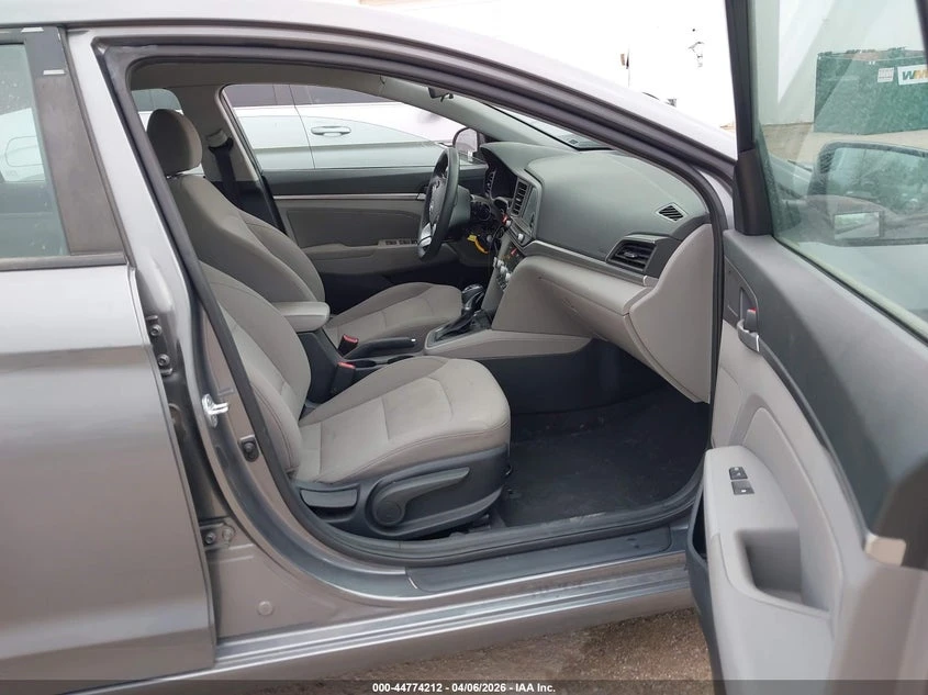 Hyundai Elantra 2.0L I-4 DOHC, VVT, 147HP Front Wheel Drive | Mobile.bg � ����������� 5