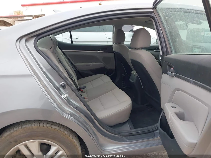 Hyundai Elantra 2.0L I-4 DOHC, VVT, 147HP Front Wheel Drive | Mobile.bg � ����������� 8