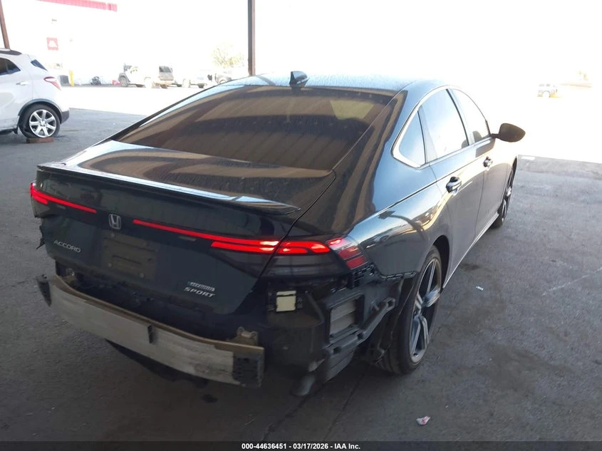 Honda Accord 2.0l Hybrid Sport, снимка 4 - Автомобили и джипове - 54618729