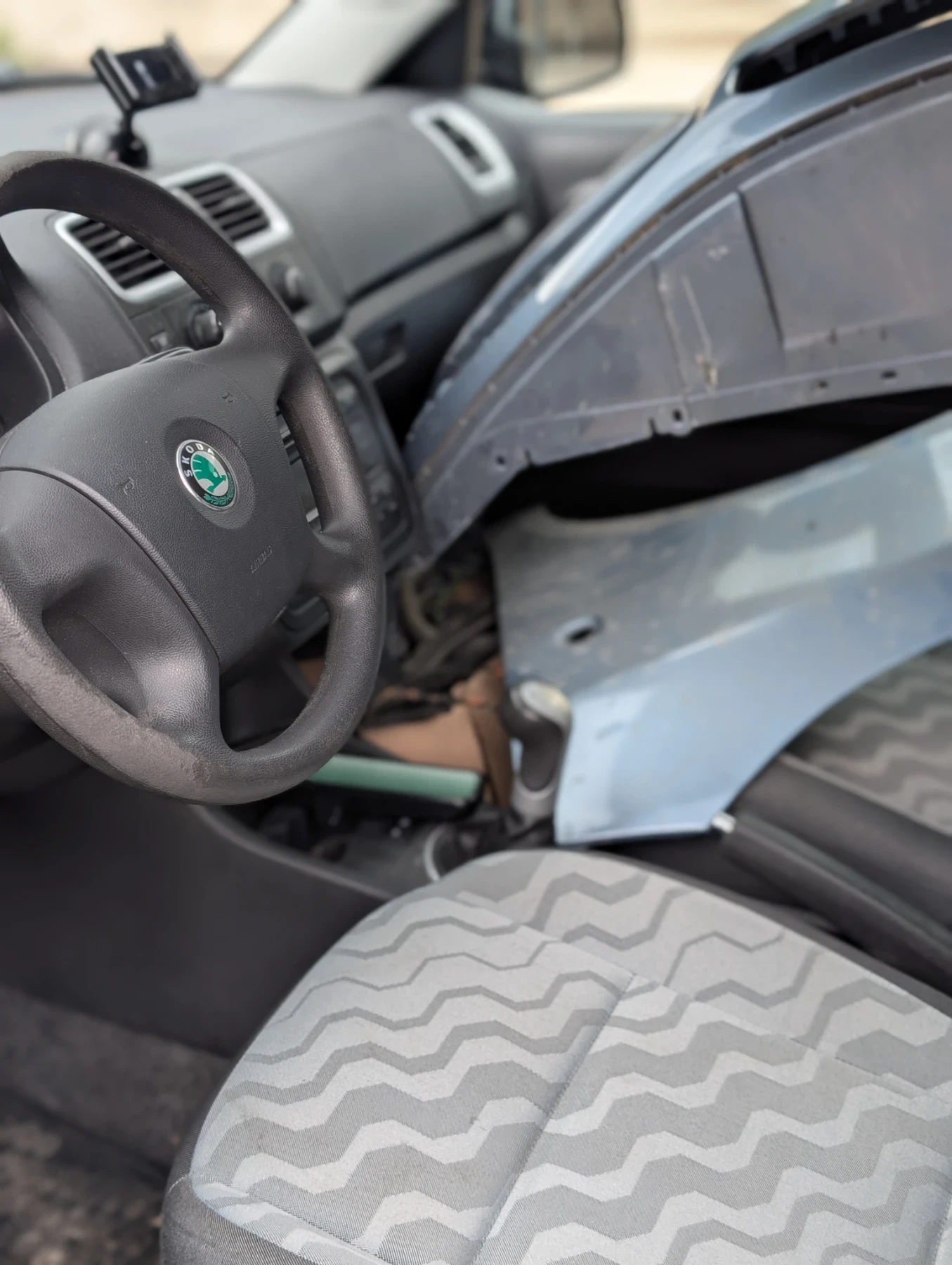Skoda Fabia 1.4D, снимка 7 - Автомобили и джипове - 54653533