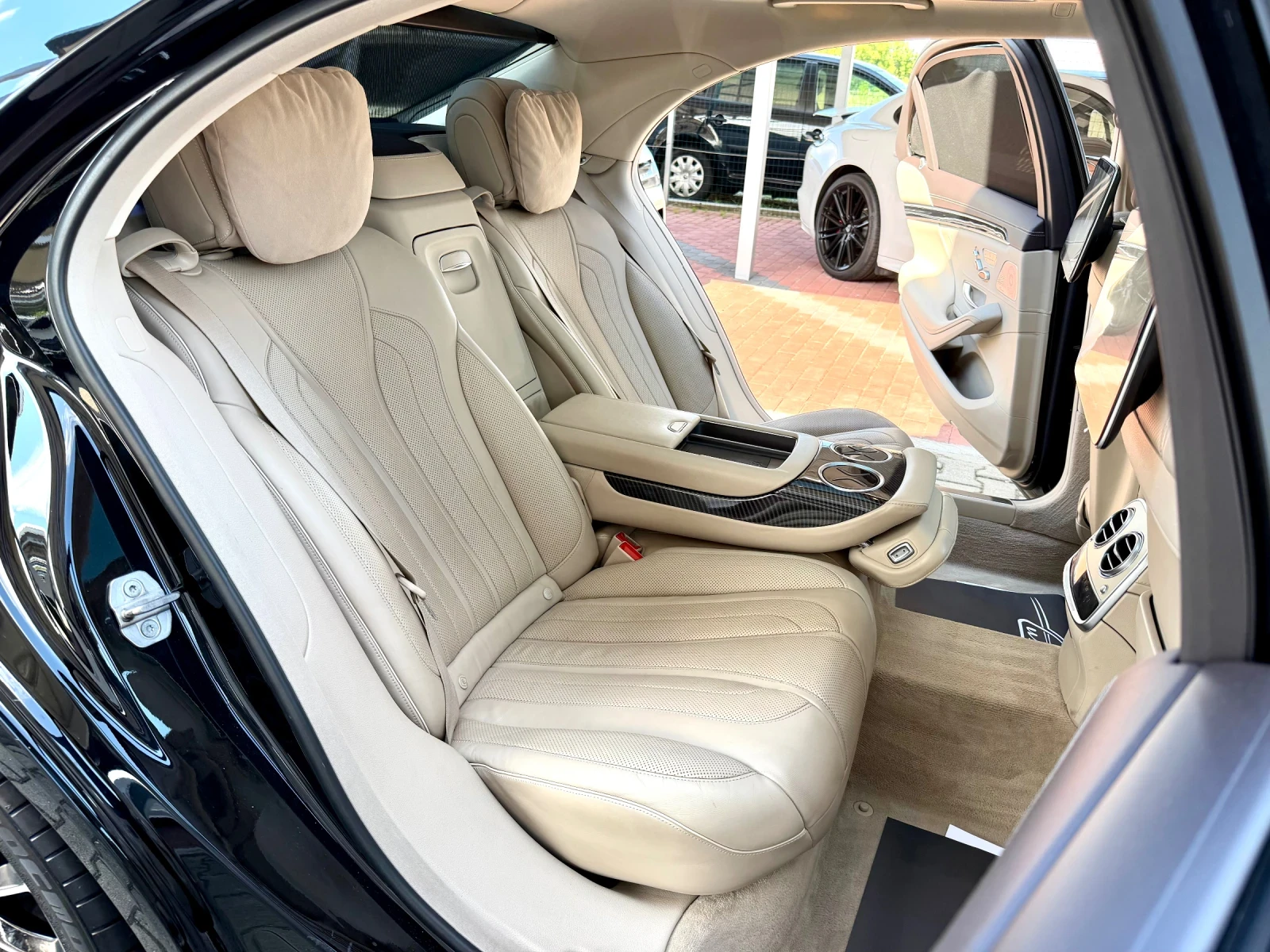 Mercedes-Benz S 350 LONG#4MATIC#AMG#PANORAMA#3xTV#FULL FULL, снимка 11 - Автомобили и джипове - 54936138