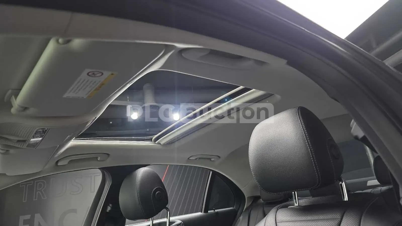 Mercedes-Benz E 300 AMG LINE HEAD UP 360CAM PANORAMA BURMESTER | Mobile.bg � ����������� 13