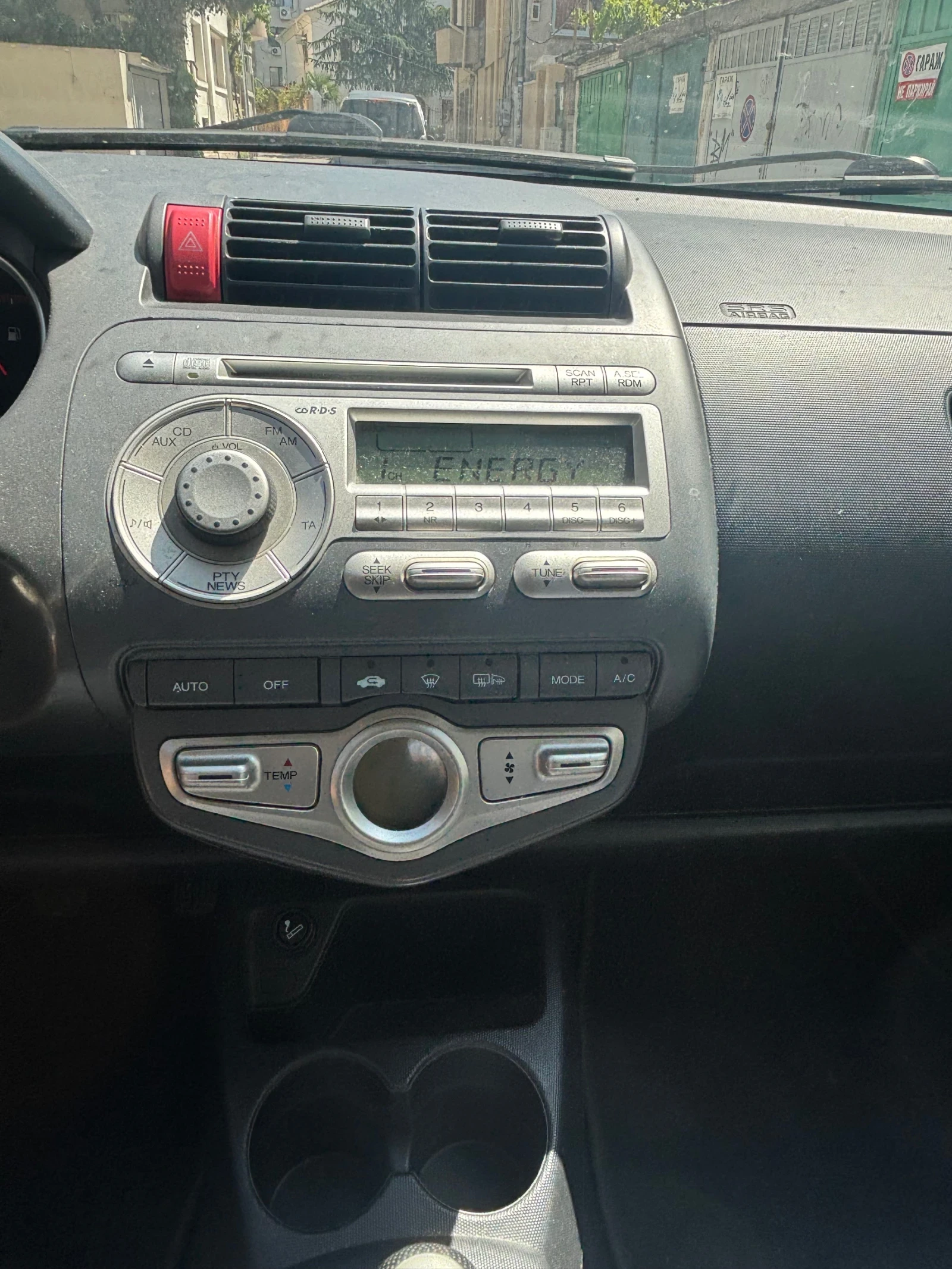 Honda Jazz 1.4, снимка 9 - Автомобили и джипове - 55458204