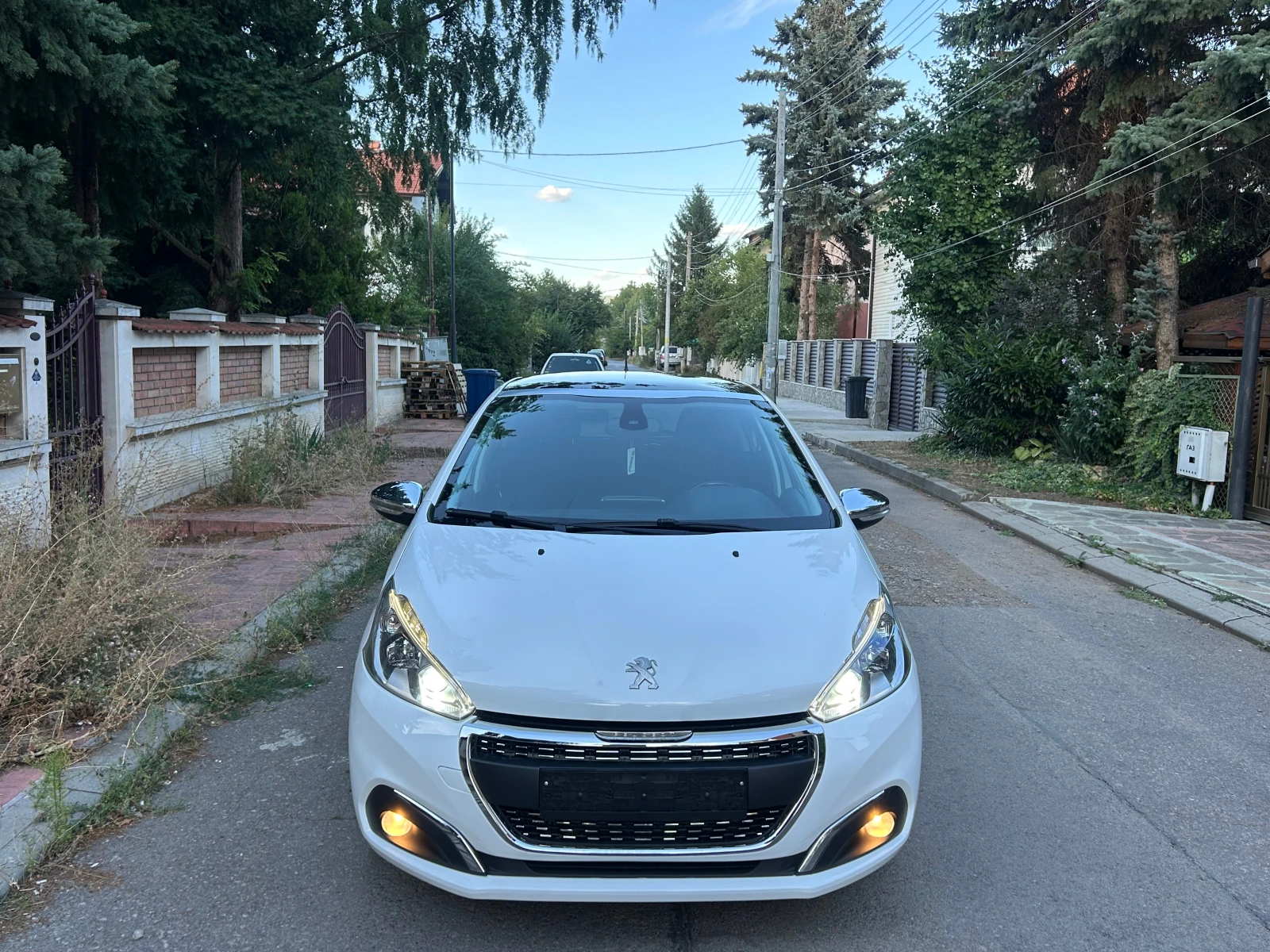 Peugeot 208 1, 6GT LINE BLUE HDI, снимка 2 - Автомобили и джипове - 55956840