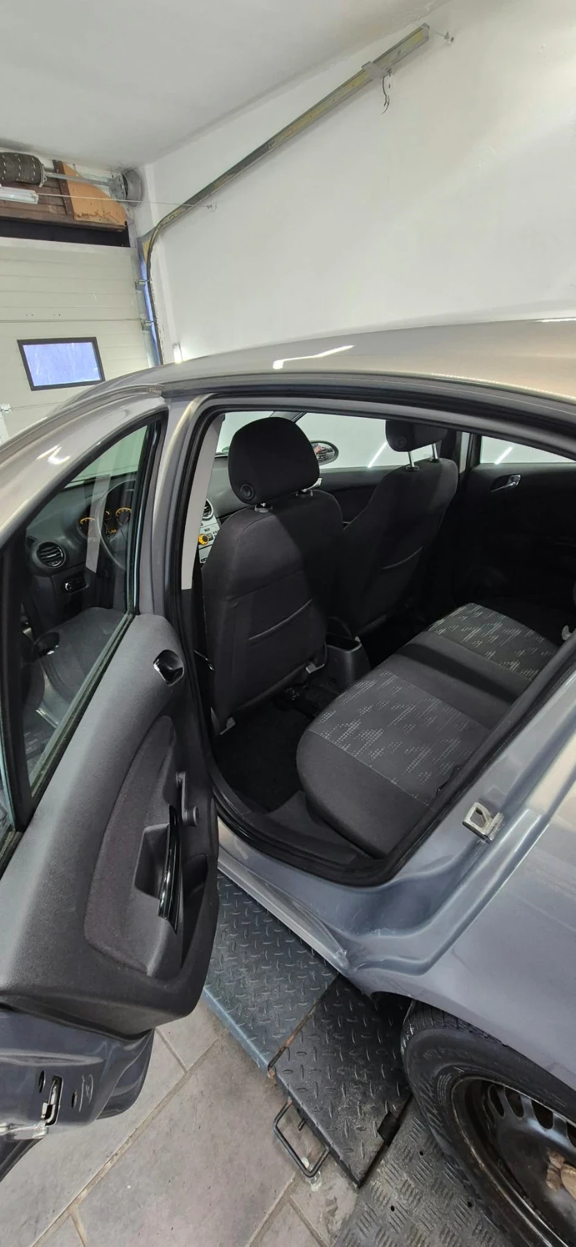 Opel Corsa, снимка 4 - Автомобили и джипове - 56215639