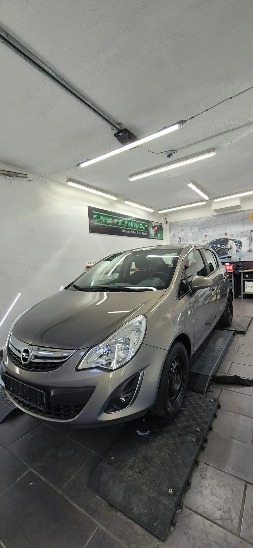 Opel Corsa, снимка 2 - Автомобили и джипове - 56215639