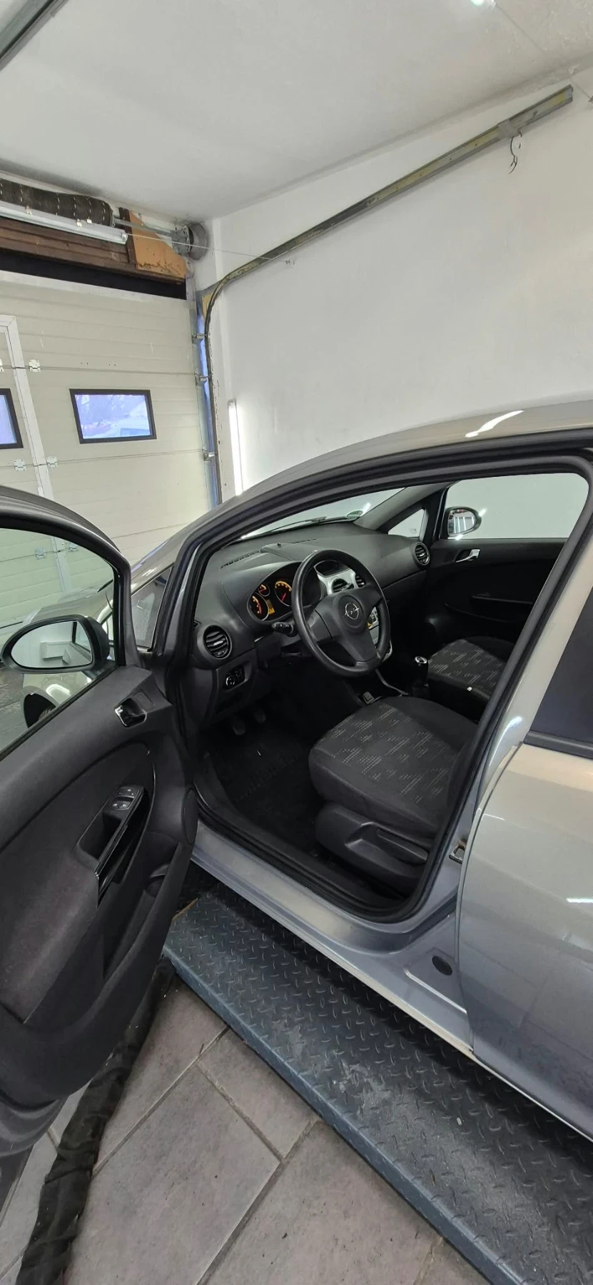 Opel Corsa, снимка 5 - Автомобили и джипове - 56215639