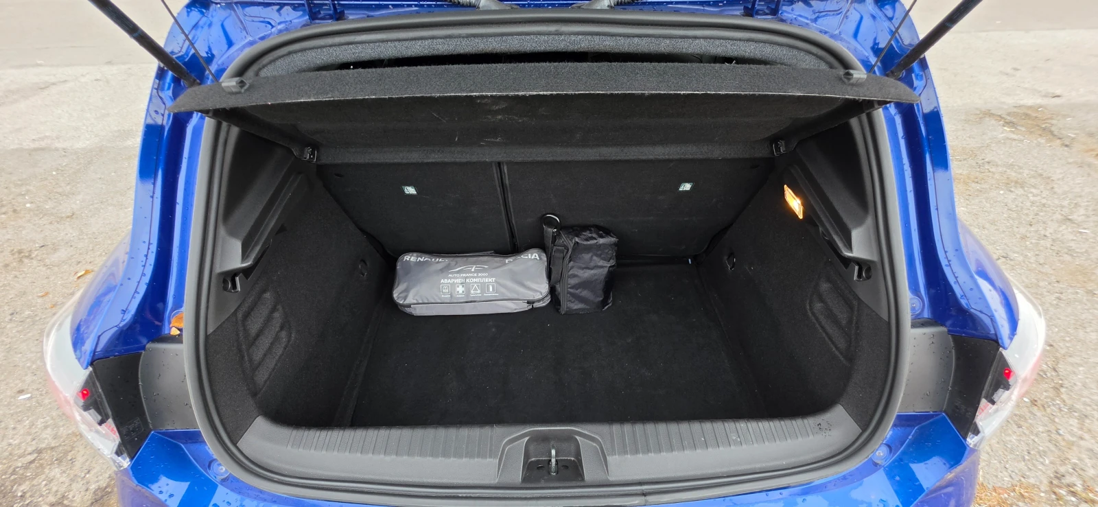 Renault Clio Clio V, снимка 8 - Автомобили и джипове - 56523684