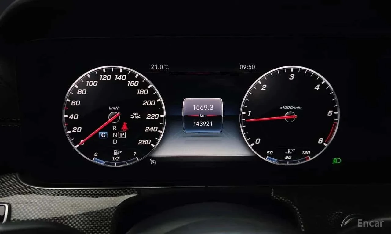 Mercedes-Benz CLS 300, снимка 9 - Автомобили и джипове - 56723580