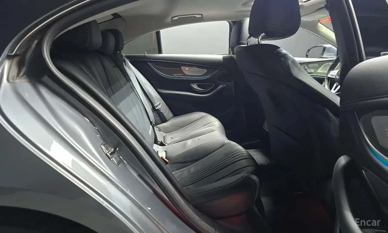Mercedes-Benz CLS 300, снимка 12 - Автомобили и джипове - 56723580