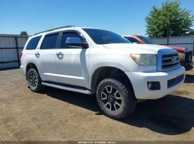 Toyota Sequoia * LIMITED* 5.7L* V8* ПАНО* KEYLESS* Camera* ПОДГРЕ, снимка 1