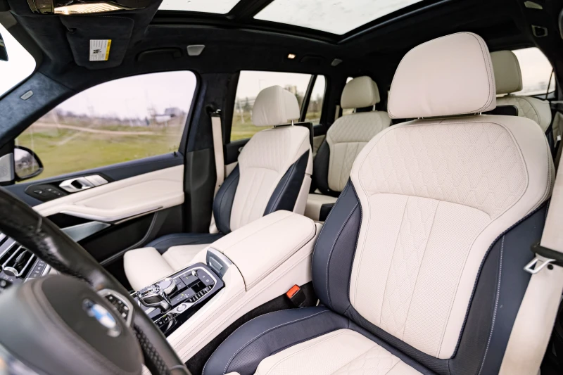 BMW X7 xDrive40i M-Pack FULL !, снимка 9 - Автомобили и джипове - 52884083