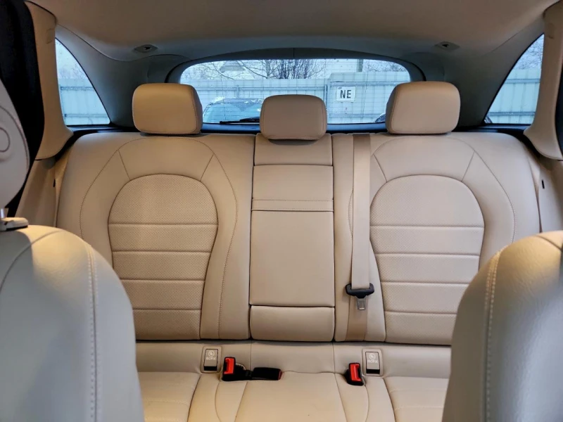Mercedes-Benz GLC 300 4MATIC, снимка 10 - Автомобили и джипове - 53193047