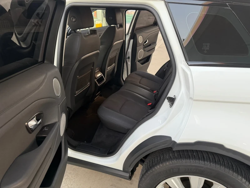 Land Rover Range Rover Evoque 2.0D 4x4 150кс, снимка 10 - Автомобили и джипове - 53567742