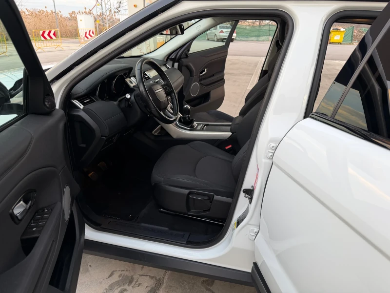 Land Rover Range Rover Evoque 2.0D 4x4 150кс, снимка 9 - Автомобили и джипове - 53567742