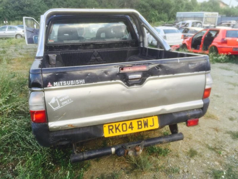 Mitsubishi L200 2.5 TD *Magnum*, снимка 8 - Автомобили и джипове - 15224934