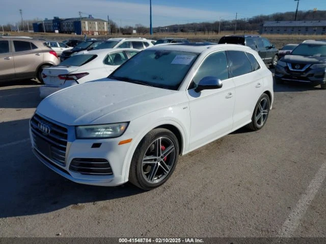 Audi SQ5 QUATTRO * PREMIUMPLUS* S LINE * М.ТОЧКА * ПОДГРЕВ , снимка 3 - Автомобили и джипове - 49176736