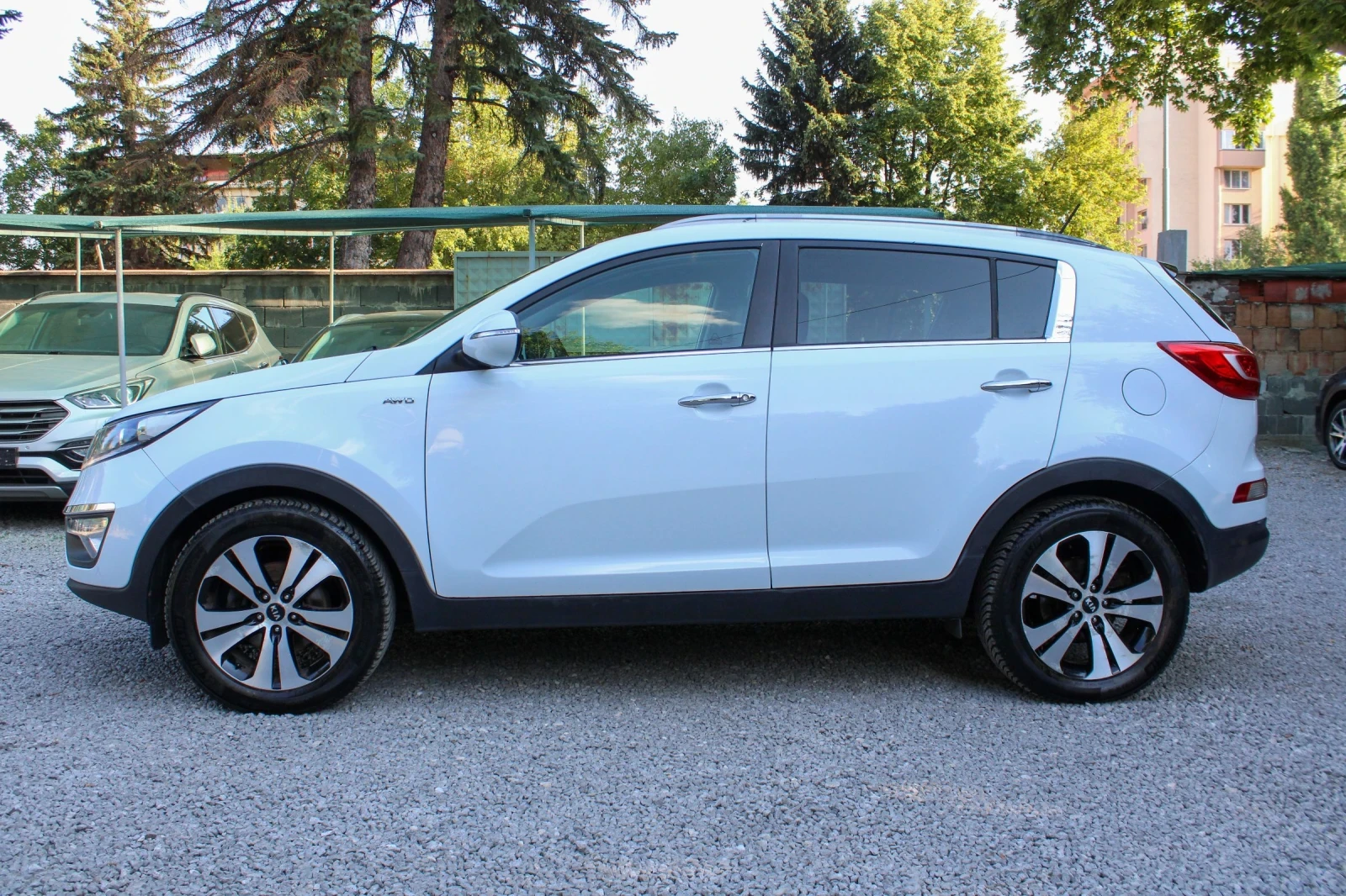 Kia Sportage 2.0CRDI 4X4 PREMIUM - изображение 2
