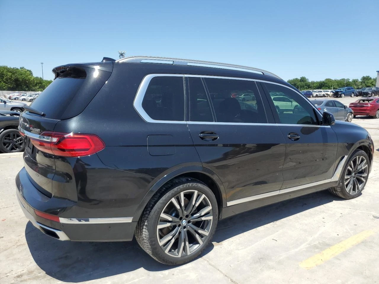 BMW X7 XDRIVE50I/LASER/ПАНОРАМА/ОБДУХВАНЕ - изображение 4