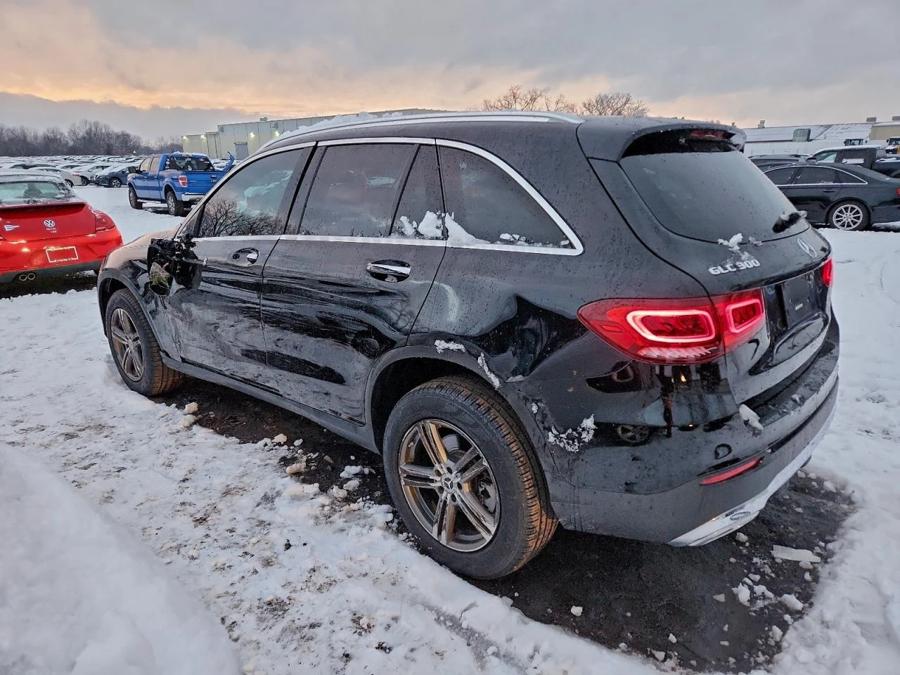 Mercedes-Benz GLC 300 4MATIC - изображение 4