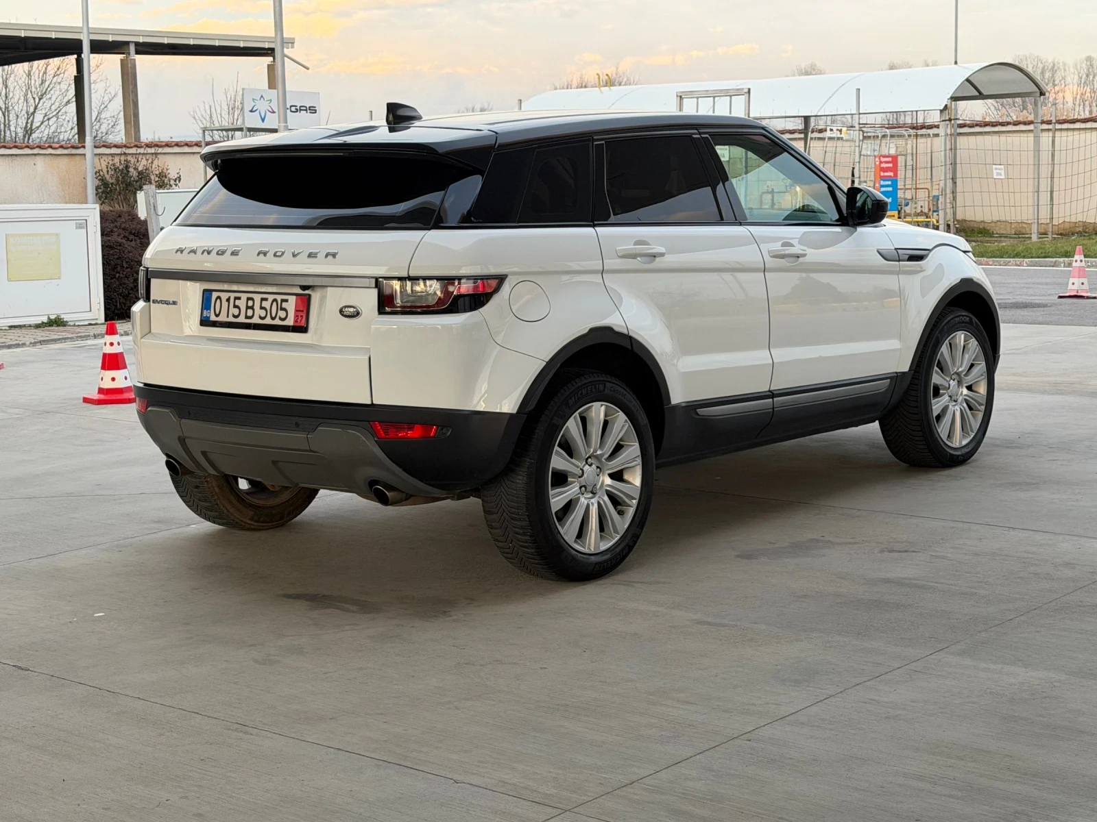 Land Rover Range Rover Evoque 2.0D 4x4 150кс - изображение 4