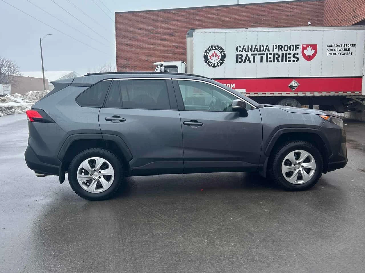 Toyota Rav4 * LE * CARFAX * ПОДГРЕВ* ДВА КЛЮЧА* , снимка 3 - Автомобили и джипове - 53738819