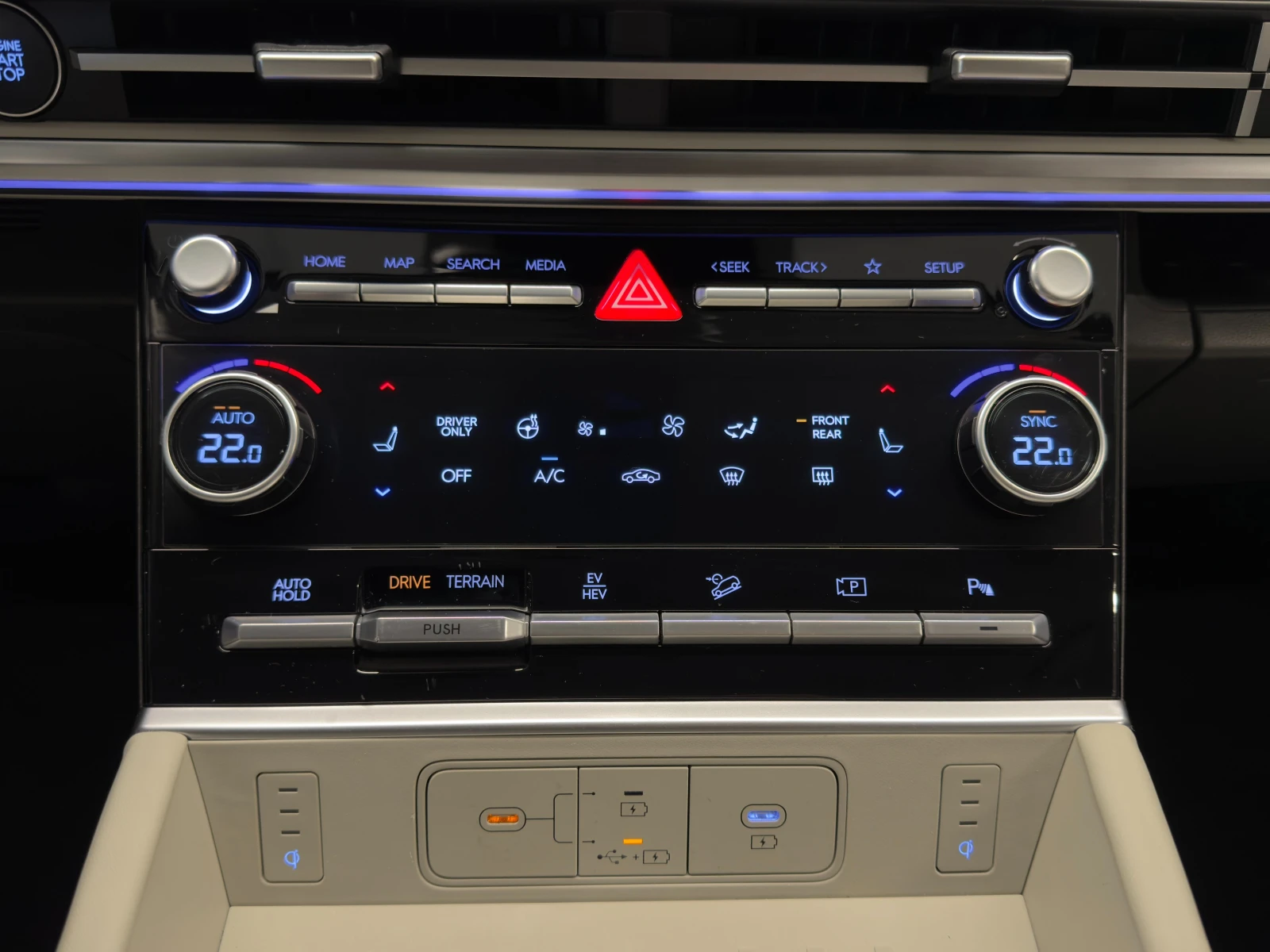 Hyundai Santa fe LUXURY Plug-in Hybrid AWD, снимка 14 - Автомобили и джипове - 53772520