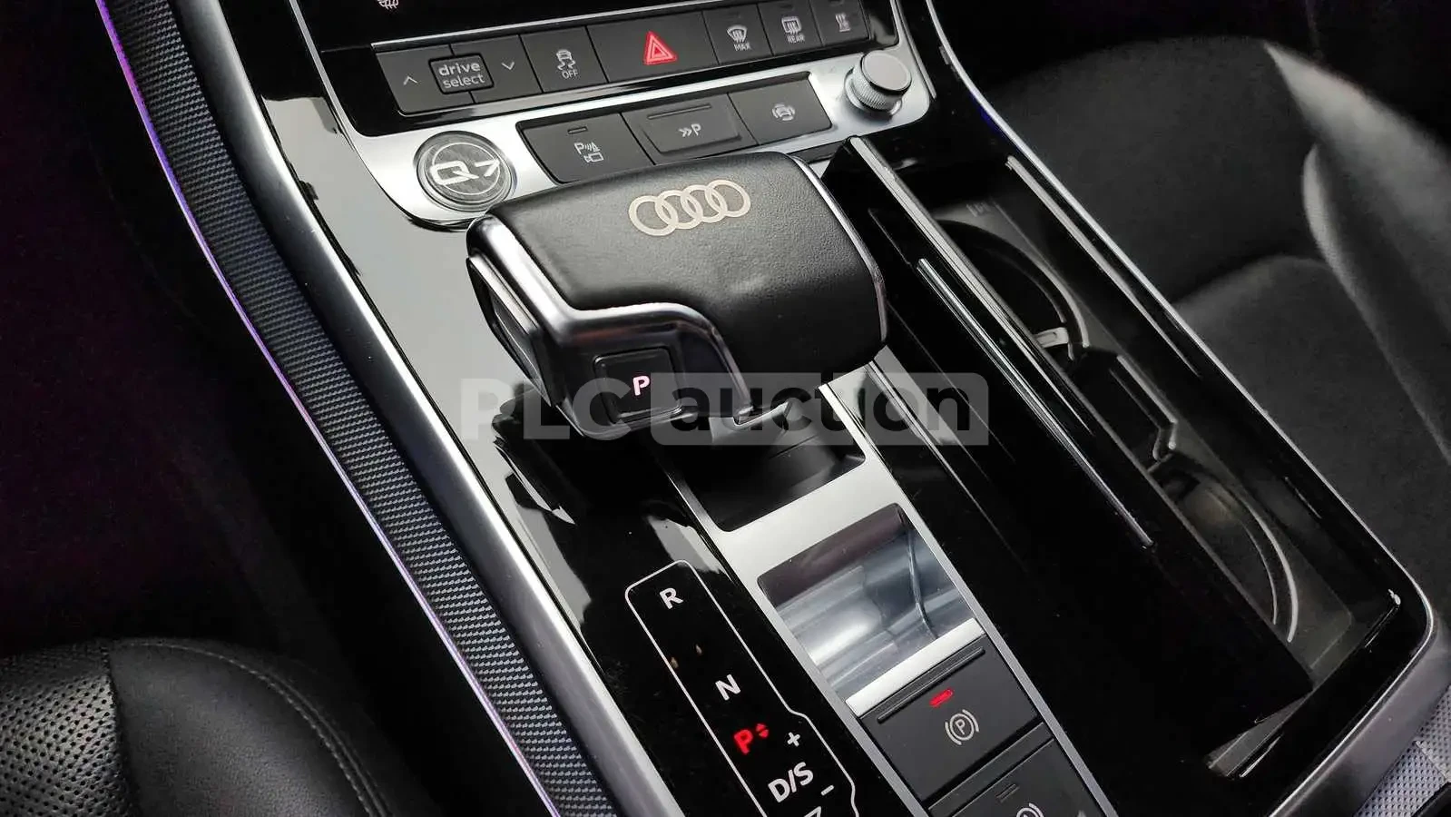 Audi Q7 360/ПАНО/ОБДУХ/ПОДГРЕВ, снимка 9 - Автомобили и джипове - 53952617