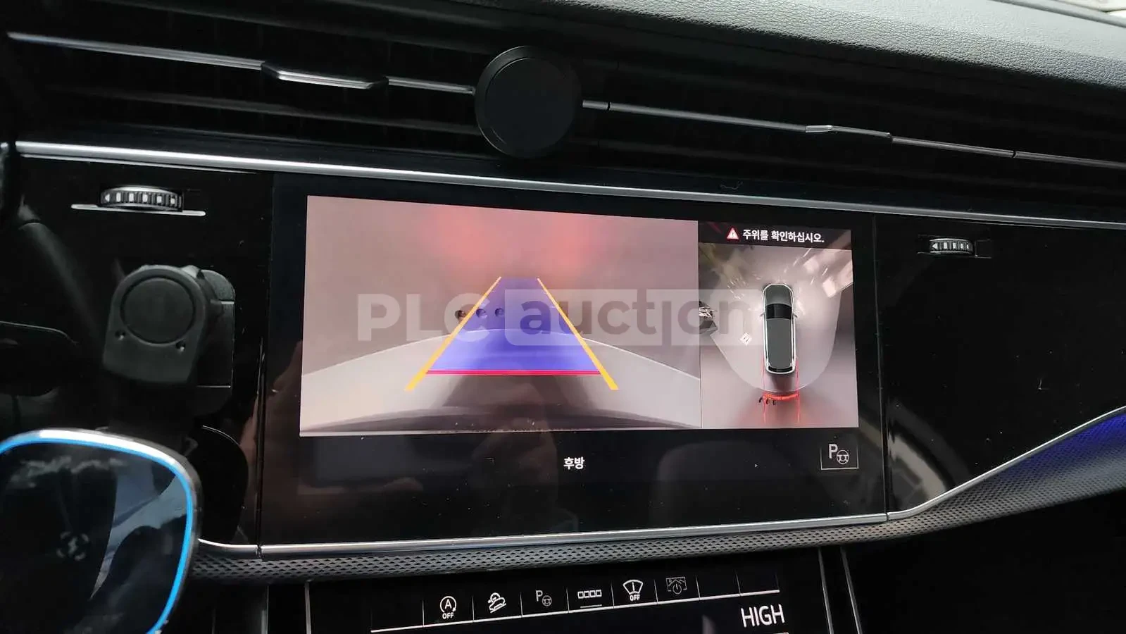 Audi Q7 360/ПАНО/ОБДУХ/ПОДГРЕВ, снимка 11 - Автомобили и джипове - 53952617