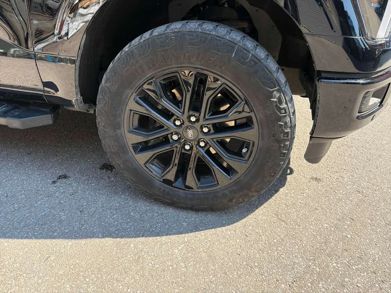 Ford F150 * LARIAT * 2 КЛЮЧА* PANO* KEYLESS* ПОДГРЕВ* , снимка 7 - Автомобили и джипове - 54143201