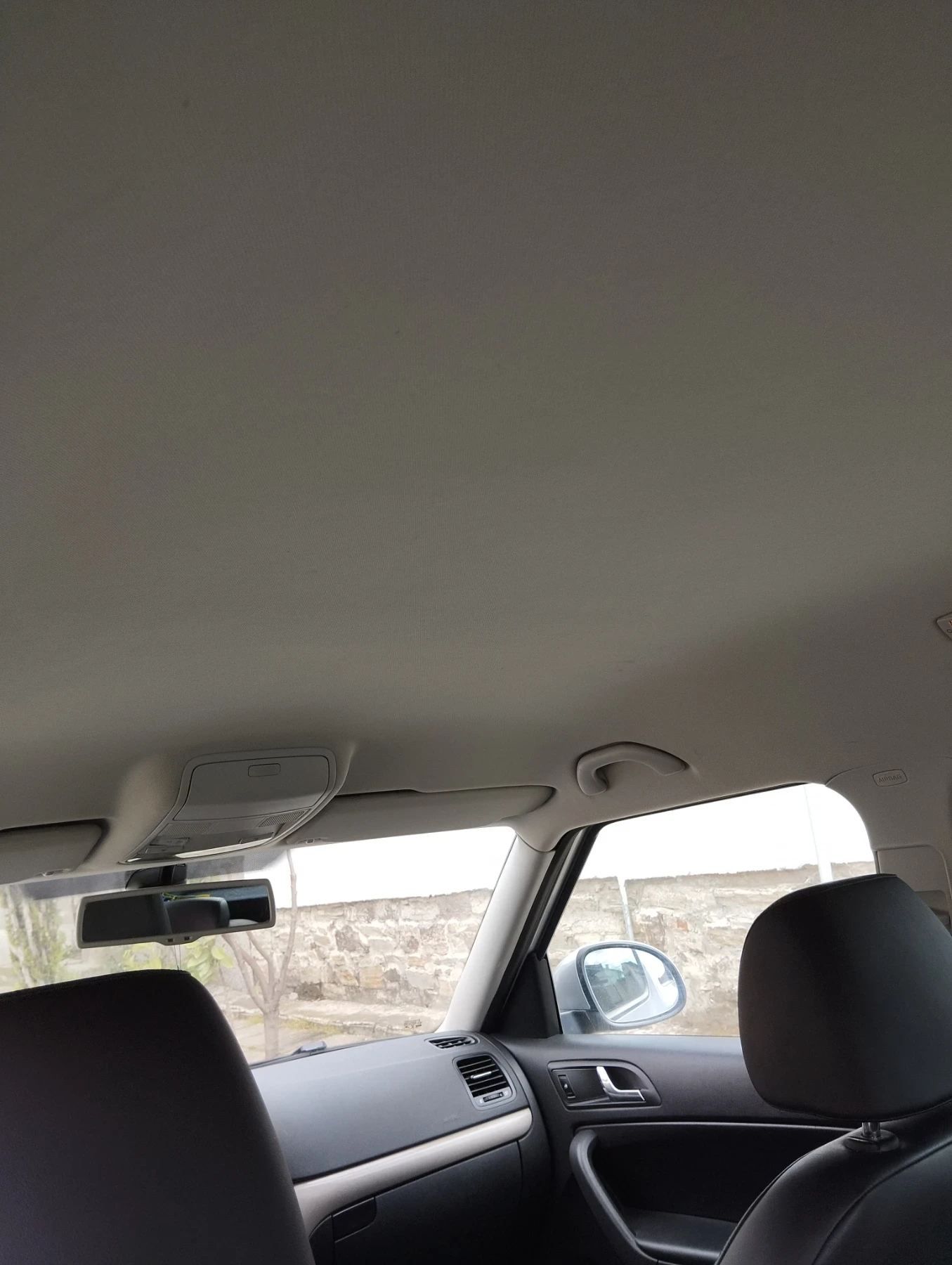 Skoda Yeti 1.6 TDI, снимка 8 - Автомобили и джипове - 54167885