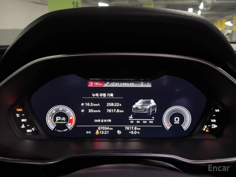 Audi Q3 35TDI PREMIUM* PANO* , снимка 6 - Автомобили и джипове - 54247226