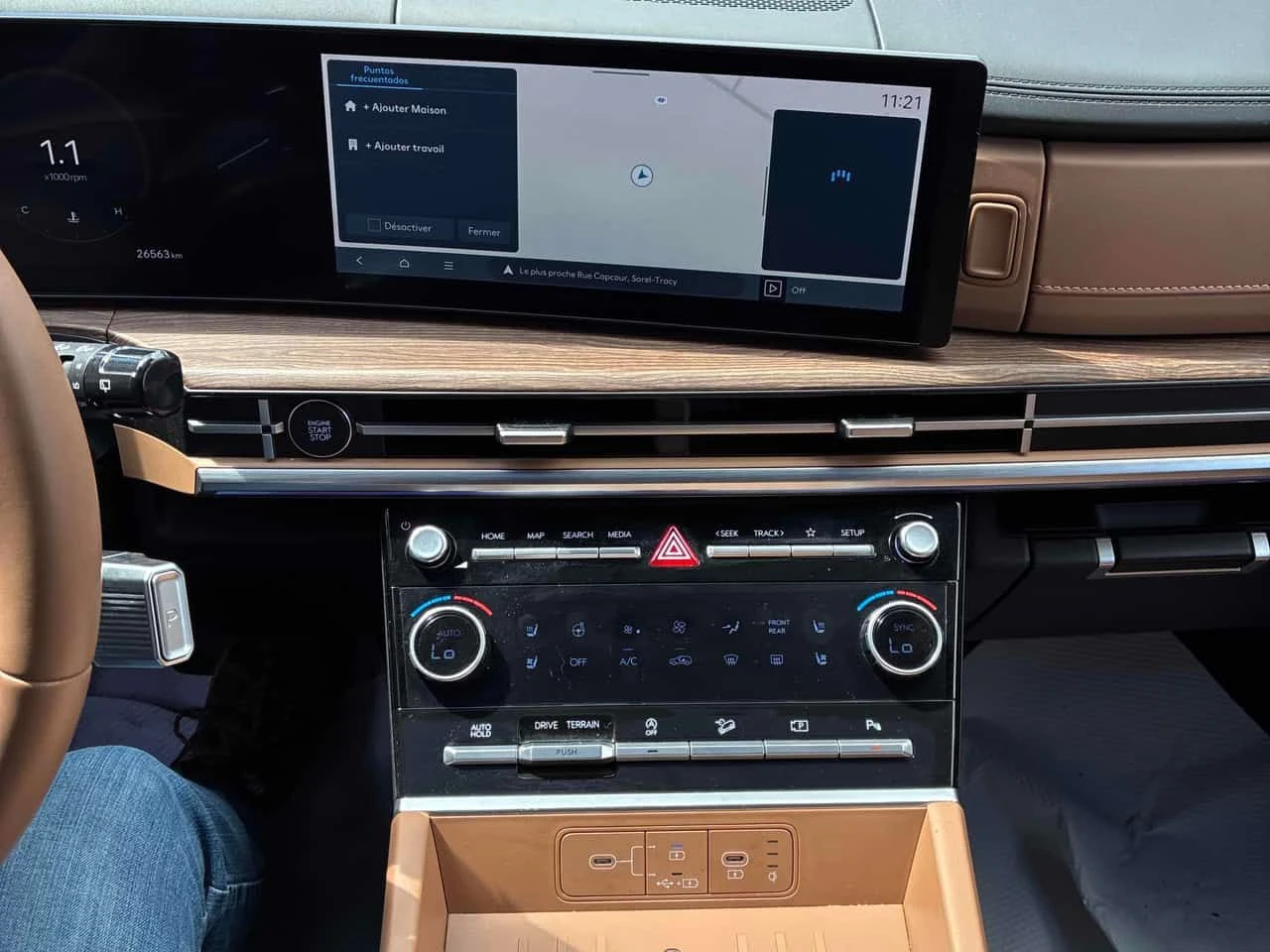 Hyundai Santa fe * Luxury * PANO* KEYLESS* ПОДГРЕВ* , снимка 9 - Автомобили и джипове - 54321381