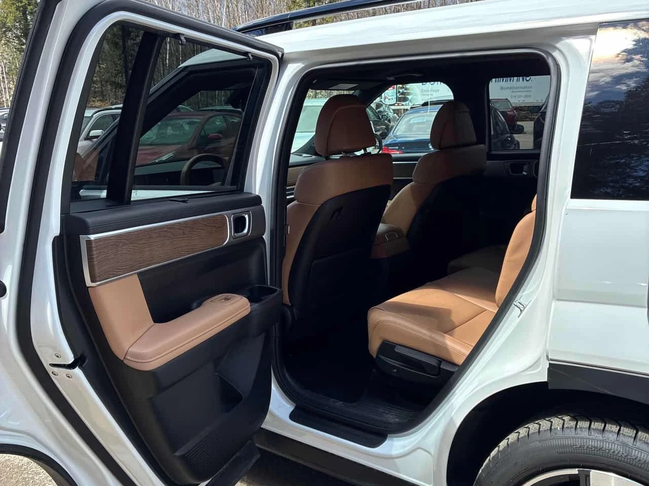 Hyundai Santa fe * Luxury * PANO* KEYLESS* ПОДГРЕВ* , снимка 14 - Автомобили и джипове - 54321381