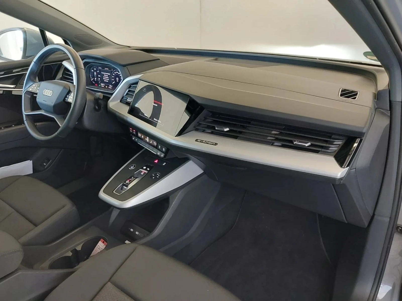 Audi Q4 E-tron 35 - Electric | Mobile.bg � ����������� 4