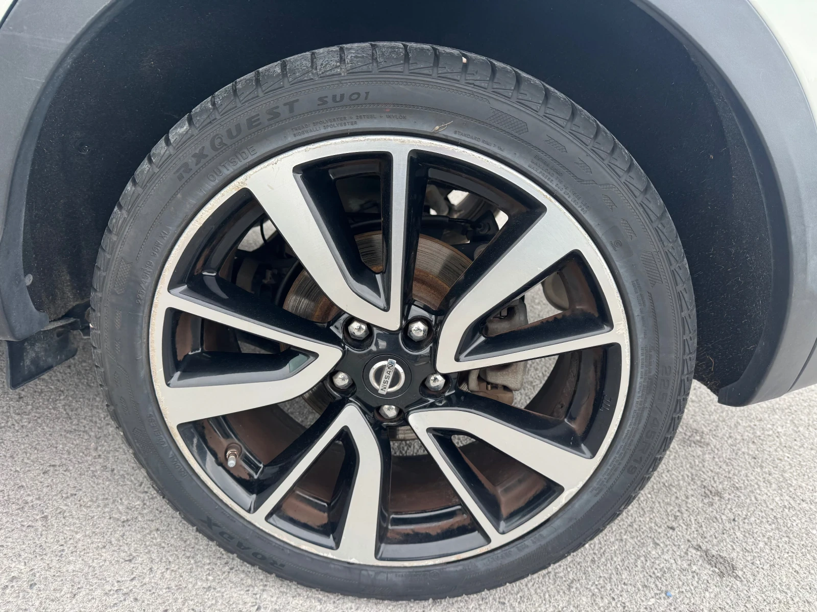 Nissan Qashqai 1.6 DCI Tekna Premium + Avtomat, снимка 14 - Автомобили и джипове - 54550790