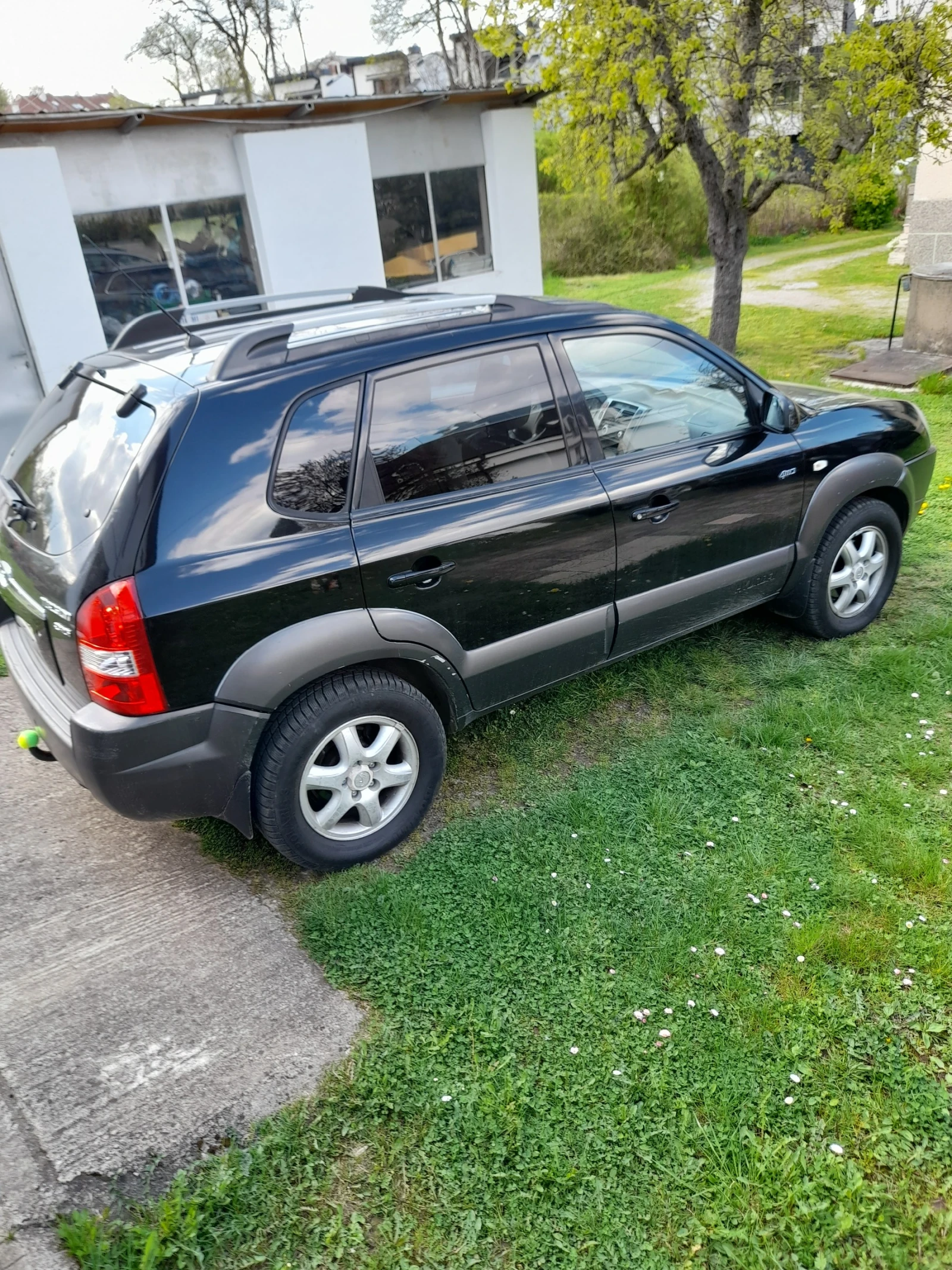 Hyundai Tucson 2.0CRDI, снимка 2 - Автомобили и джипове - 54749682