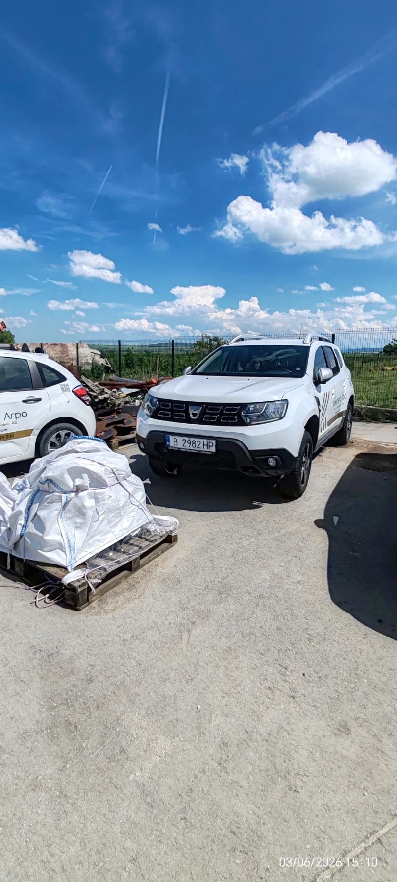 Dacia Duster, снимка 3 - Автомобили и джипове - 54811046