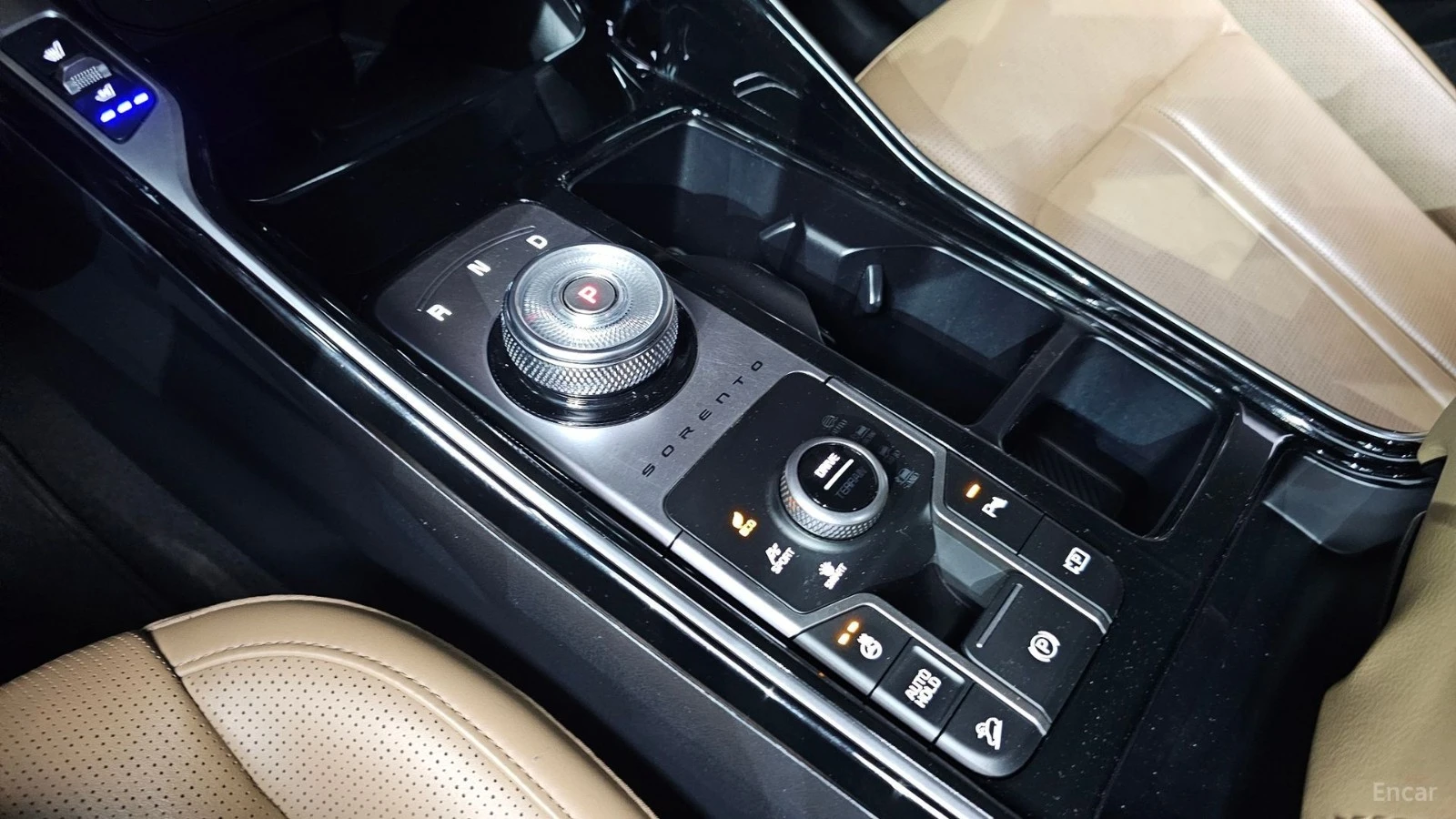 Kia Sorento HYBRID* AWD* PRESTIGE* ПОДГРЕВ* ОБДУХВАНЕ* КАМЕРА*, снимка 8 - Автомобили и джипове - 55491471