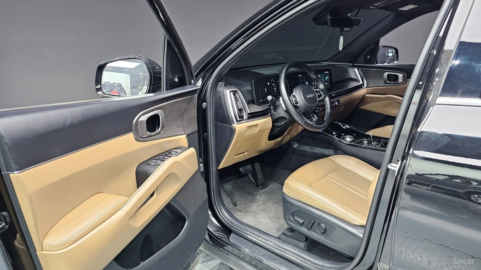 Kia Sorento HYBRID* AWD* PRESTIGE* ПОДГРЕВ* ОБДУХВАНЕ* КАМЕРА*, снимка 9 - Автомобили и джипове - 55491471