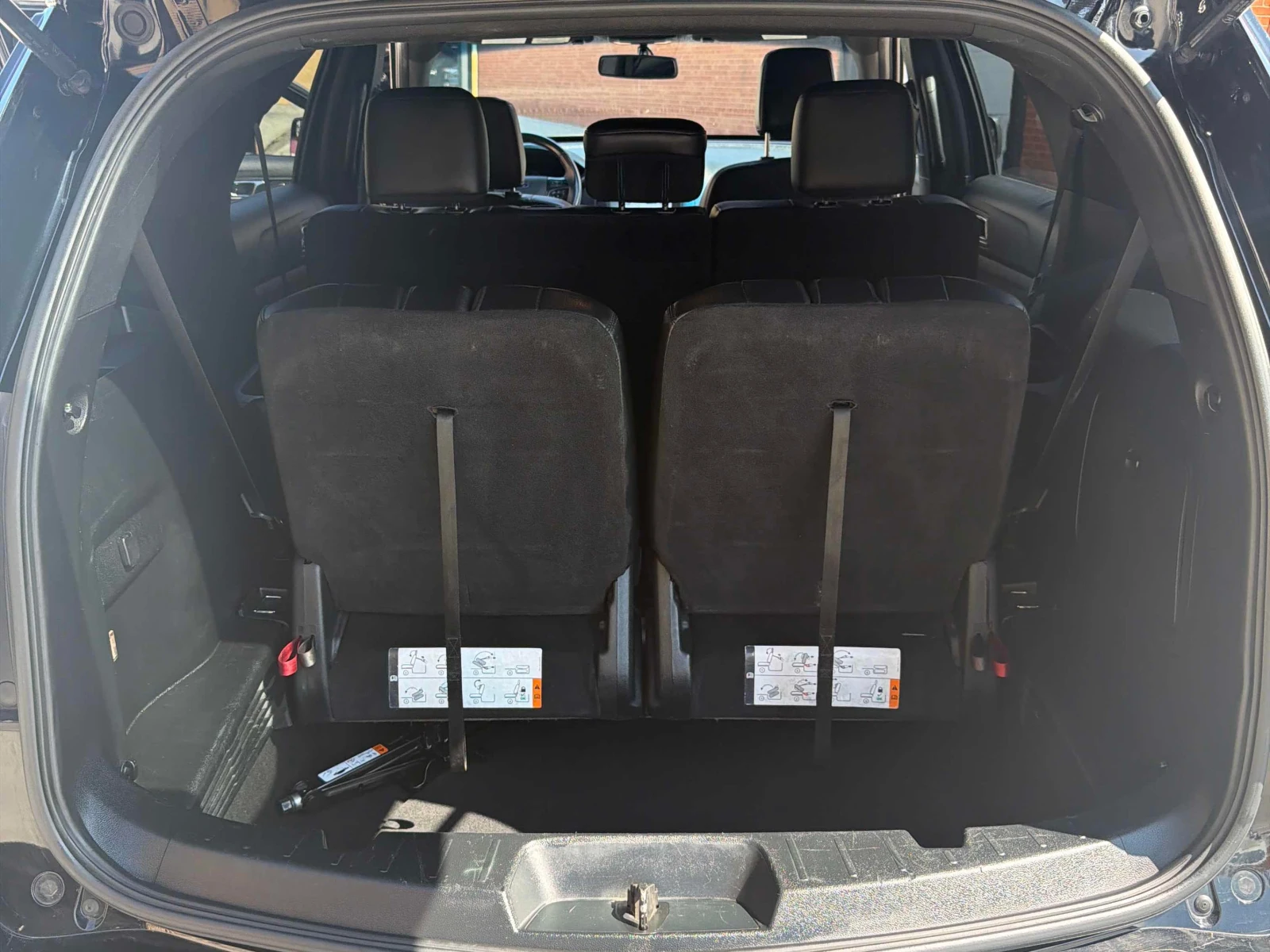 Ford Explorer XLT | CARFAX | АВТОФИНАНСИРАНЕ, снимка 13 - Автомобили и джипове - 56075384