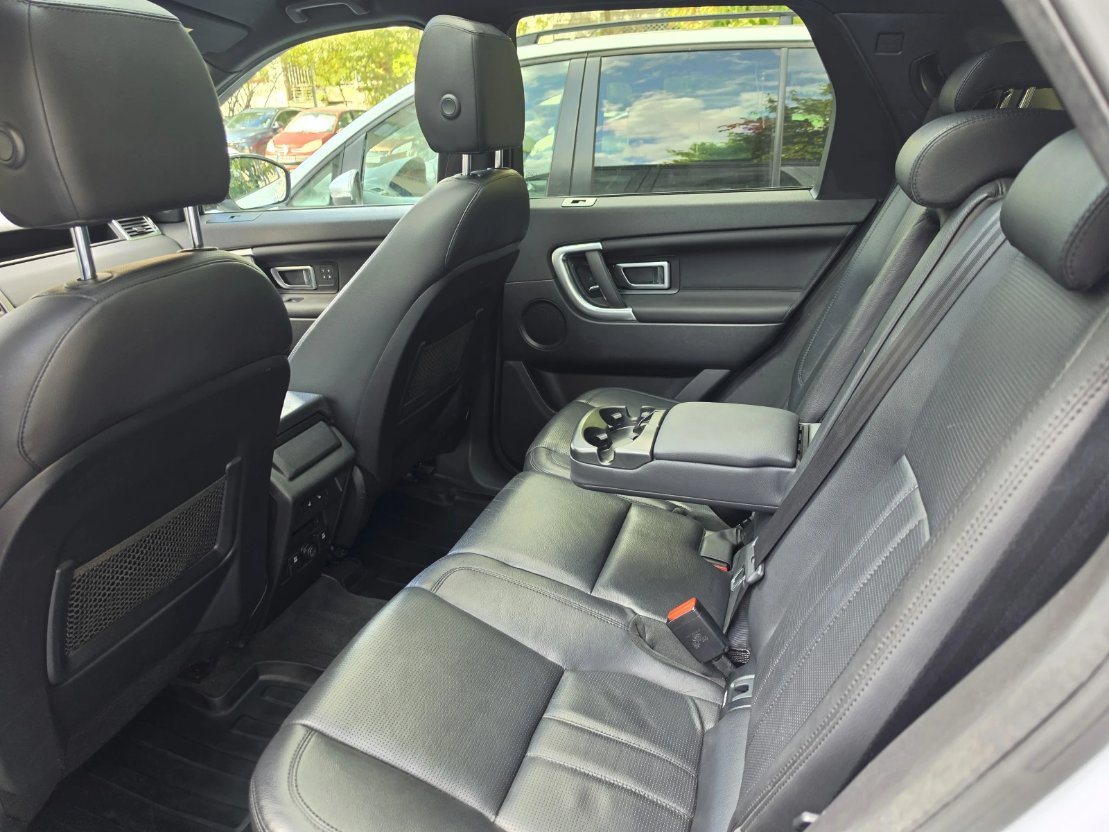Land Rover Discovery Sport HSE FULL+ ПЕЧКА, снимка 12 - Автомобили и джипове - 56197637