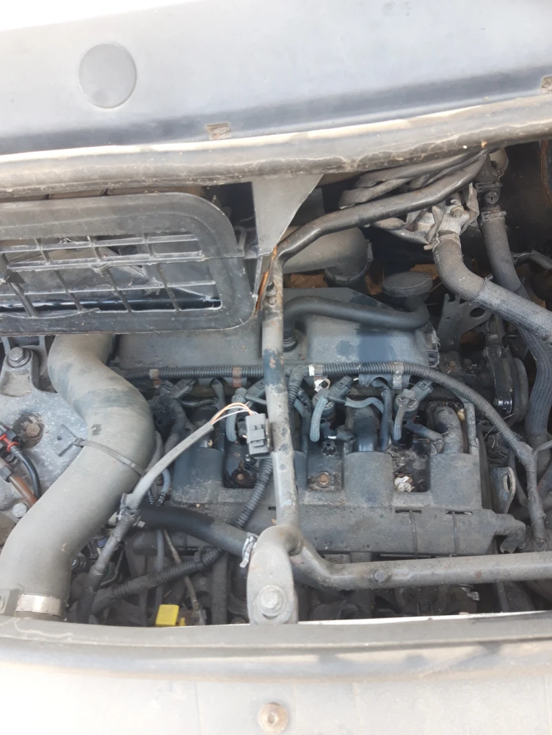 Renault Trafic 2.5DCI НА ЧАСТИ, снимка 6 - Бусове и автобуси - 50069882