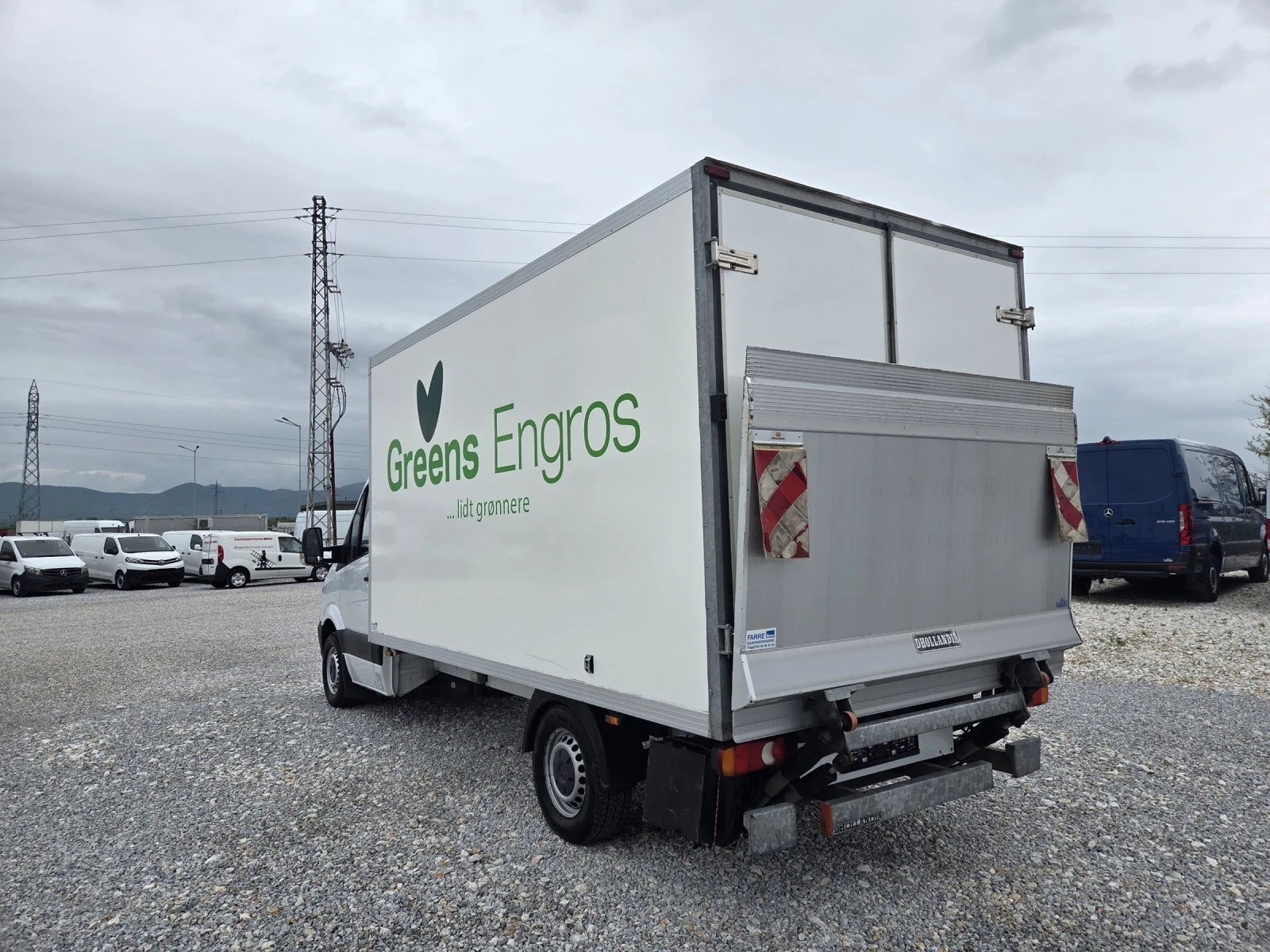 Mercedes-Benz Sprinter 316 Хладилен, 4.20 метра, Падащ борд, Ток , Клима - изображение 3